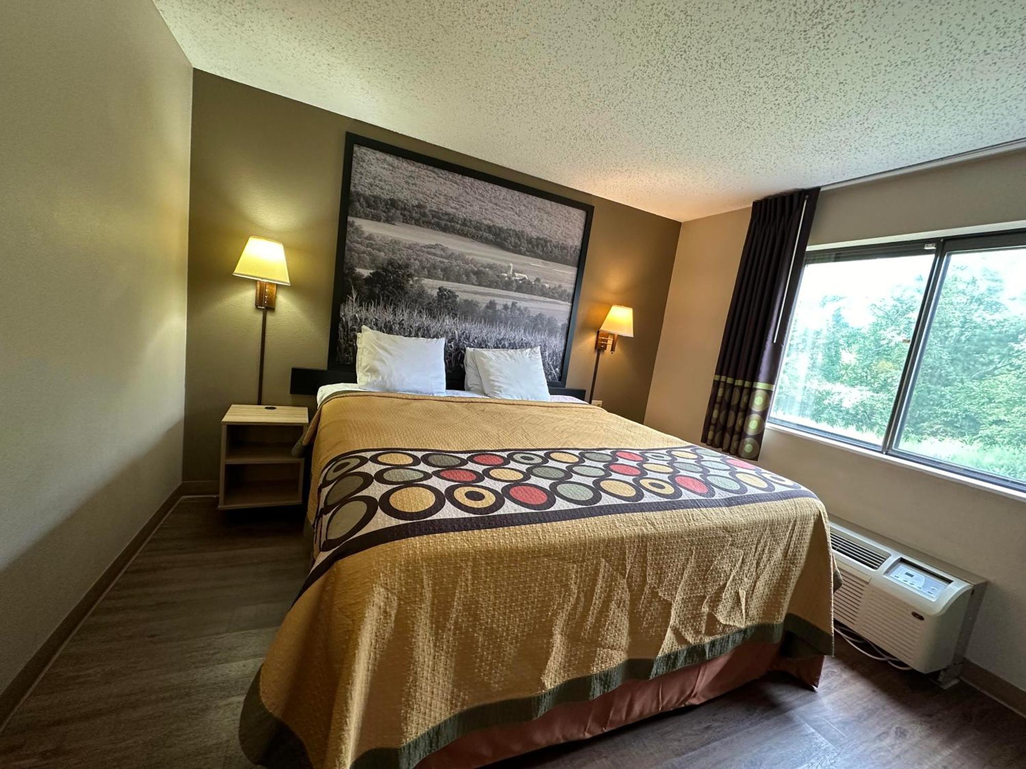 Super 8 By Wyndham Kutztown/Allentown Area Exterior photo